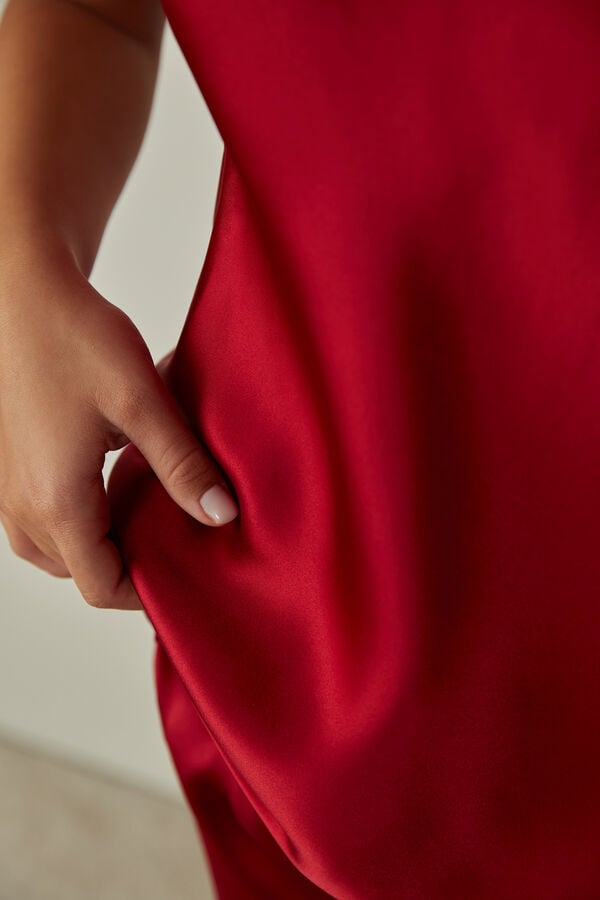 Intimssimi Silk Satin Top with V-neckline Red | YSGGT16348